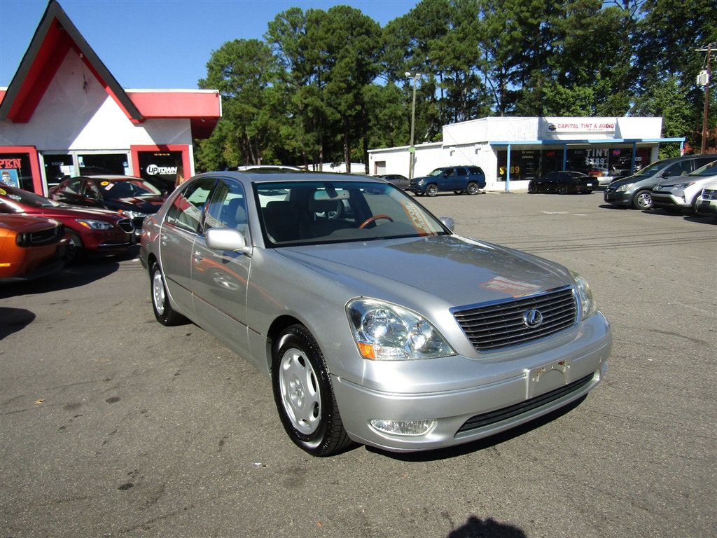 Used 2001 Lexus LS 430 RWD image 8