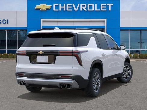 New 2027 Chevrolet Traverse LT w/ Driver Confidence Package FWD image 4