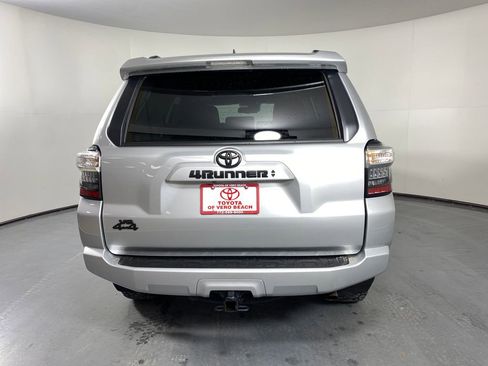 Certified 2024 Toyota 4Runner SR5 Premium image 5
