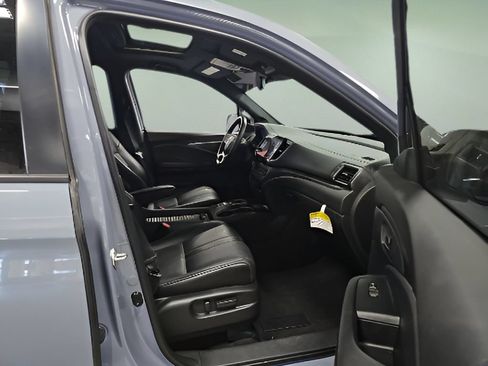 Used 2023 Honda Passport TrailSport image 6