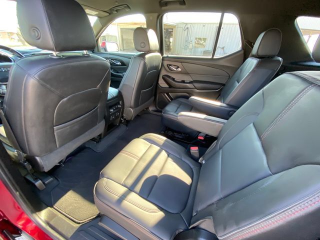 Used 2023 Chevrolet Traverse RS FWD image 14