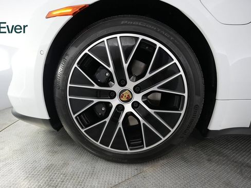 Used 2023 Porsche Taycan RWD image 19