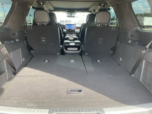 Used 2023 Lincoln Navigator Black Label AWD/4WD image 36