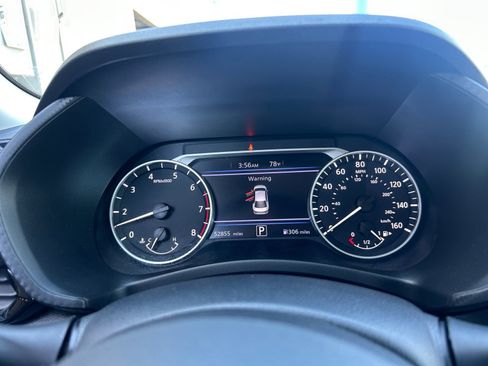 Used 2024 Nissan Sentra SV FWD image 18