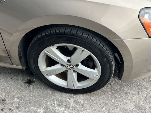 Used 2015 Volkswagen Passat 1.8T S image 10