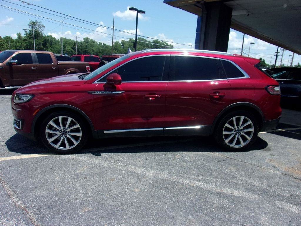 Used 2019 Lincoln Nautilus Select FWD image 2