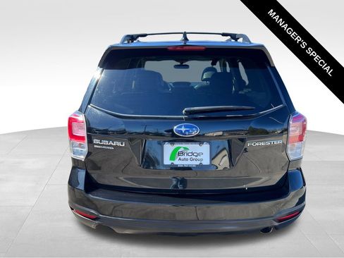 Used 2017 Subaru Forester 2.5i Limited AWD/4WD image 6