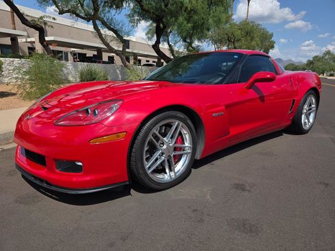 Used 2007 Chevrolet Corvette Z06 w/ Preferred Equipment Group RWD image 3