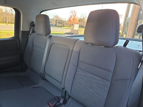 Used 2022 Nissan Frontier S w/ Technology Package image 13