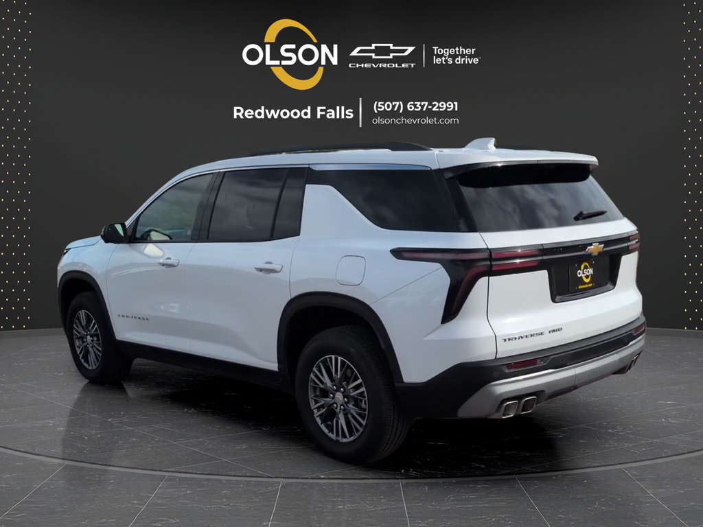Used 2026 Chevrolet Traverse LT w/ Driver Confidence Package AWD/4WD image 3