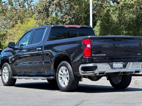 Used 2022 Chevrolet Silverado 1500 LTZ AWD/4WD image 5