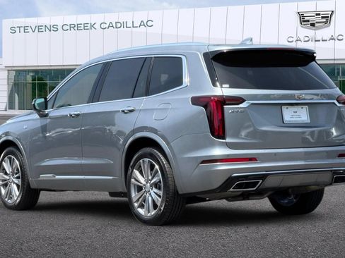 Certified 2025 Cadillac XT6 Premium Luxury FWD image 5