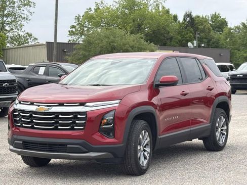 Used 2025 Chevrolet Equinox LT w/ Safety and Technology Package FWD image 14