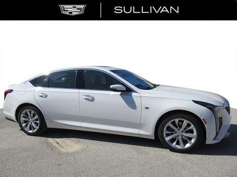 Used 2025 Cadillac CT5 Premium Luxury image 2