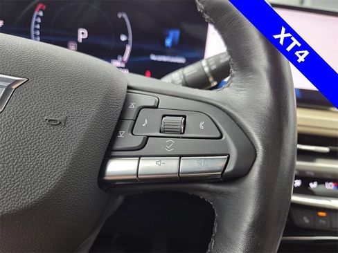 Used 2024 Cadillac XT4 Luxury w/ Cold Weather Package image 28