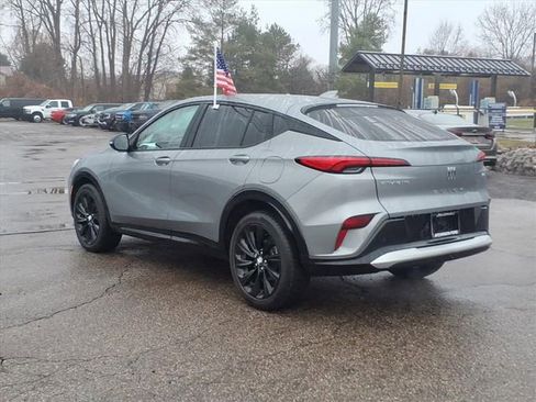 Used 2024 Buick Envista Sport Touring w/ Convenience I Package image 6