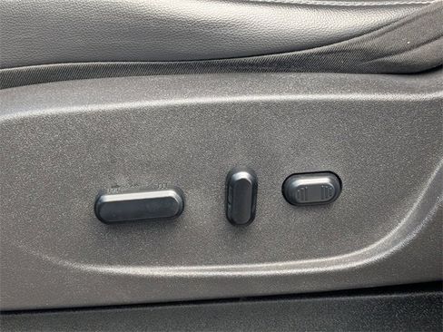 Used 2019 Ford Escape SEL image 21