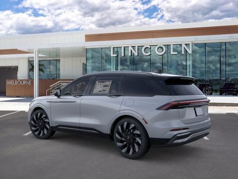New 2026 Lincoln Nautilus Reserve AWD/4WD image 9