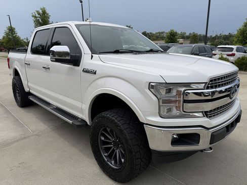 Used 2018 Ford F150 Lariat w/ Equipment Group 502A Luxury AWD/4WD image 3