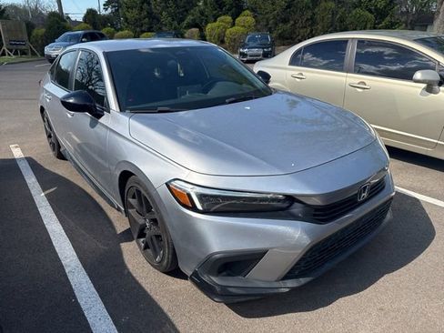 Used 2022 Honda Civic Sport image 2