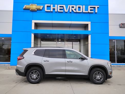 Used 2025 GMC Acadia Elevation image 34