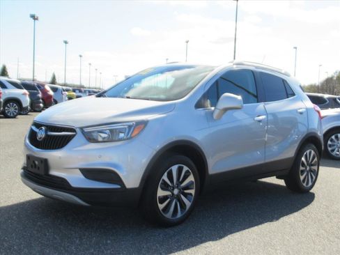 Used 2022 Buick Encore Preferred w/ Safety Package II image 3
