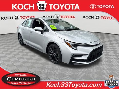 Certified 2025 Toyota Corolla SE FWD image 1