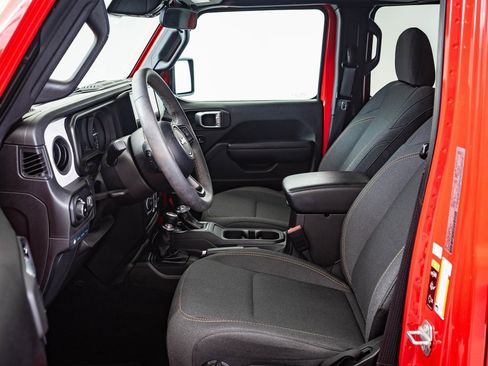 Used 2024 Jeep Wrangler Unlimited image 20