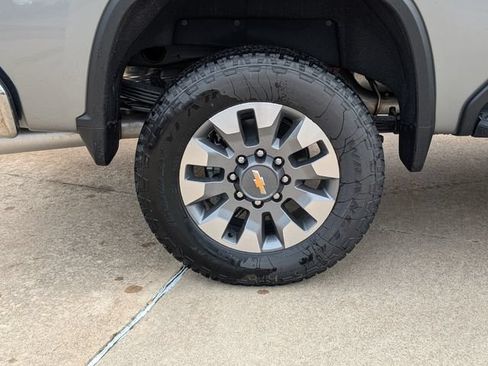New 2026 Chevrolet Silverado 2500 LT w/ Texas Edition AWD/4WD image 3