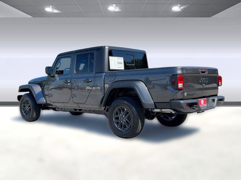 New 2025 Jeep Gladiator Sport image 3