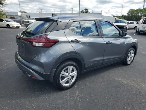 Used 2024 Nissan Kicks S image 5