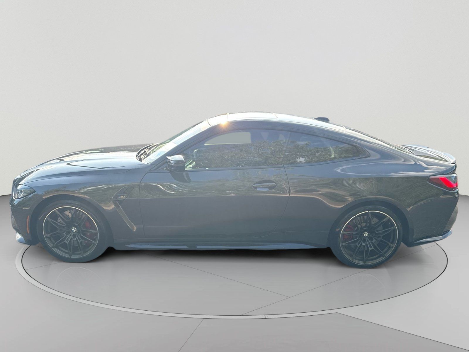 Used 2024 BMW M4 Coupe w/ Executive Package RWD image 8