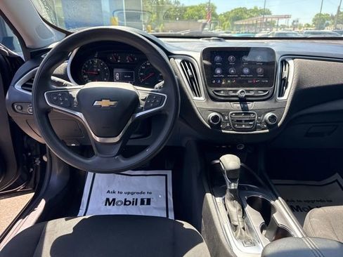 Used 2024 Chevrolet Malibu LT FWD image 21