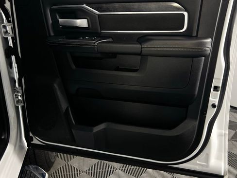 Used 2024 RAM 2500 Big Horn w/ Bed Utility Group image 30