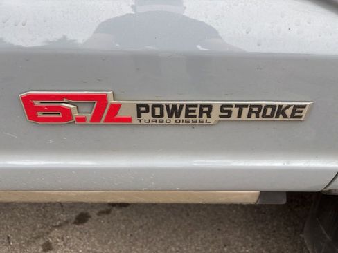 Used 2024 Ford F350 Lariat w/ Lariat Ultimate Package image 10