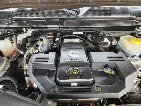 Used 2024 RAM 2500 Limited w/ Safety Group AWD/4WD image 33