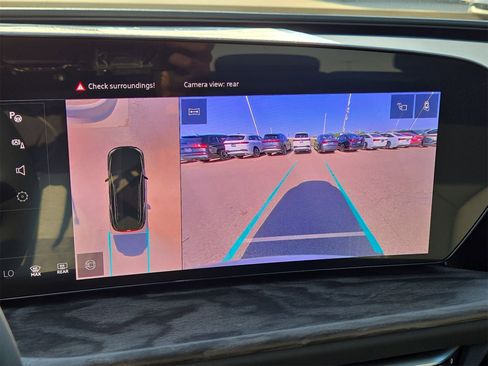 Certified 2025 Audi Q5 Premium w/ Convenience Package image 18