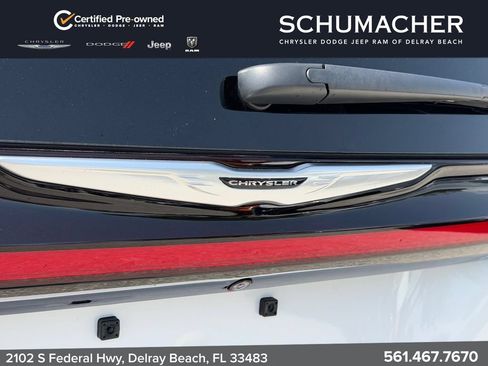 Used 2025 Chrysler Pacifica Select FWD image 15