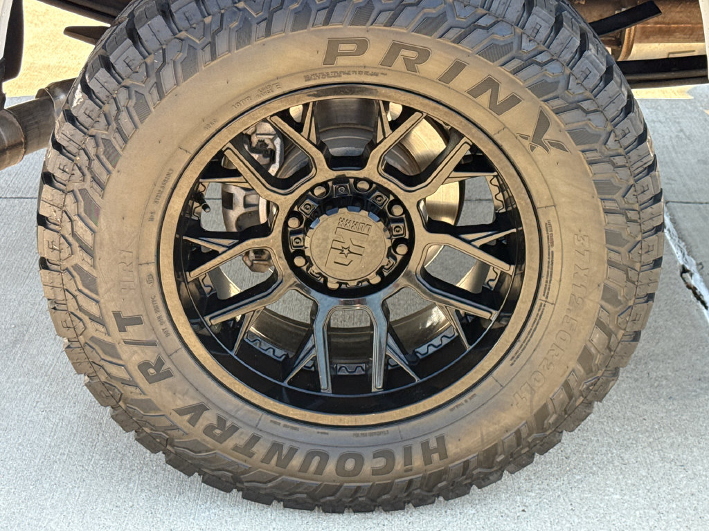 Used 2024 Ford F250 XLT w/ FX4 Off-Road Package AWD/4WD image 9