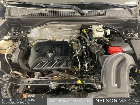 Used 2021 Chevrolet TrailBlazer LT AWD/4WD image 45
