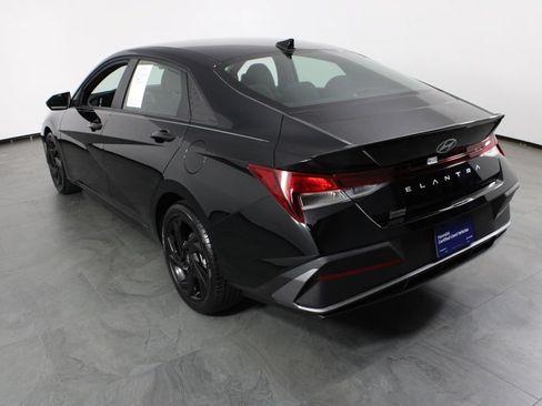 Certified 2026 Hyundai Elantra Sport FWD image 4