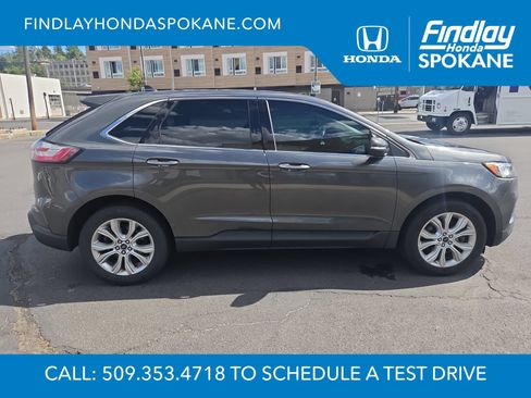 Used 2020 Ford Edge Titanium w/ Class II Trailer Tow Package AWD/4WD image 6