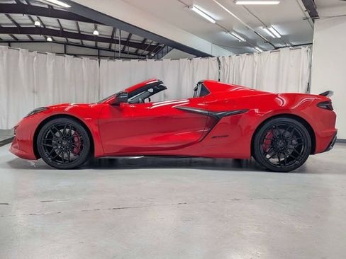 Used 2025 Chevrolet Corvette Z06 w/ Battery Protection Package RWD image 23