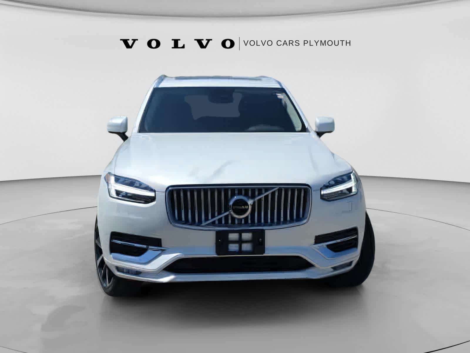 Used 2023 Volvo XC90 B5 Plus w/ Protection Package AWD/4WD image 3