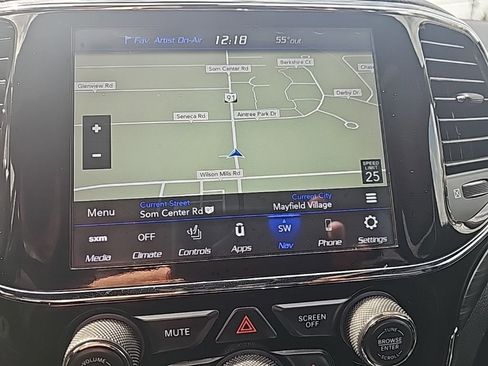 Certified 2021 Jeep Grand Cherokee Laredo X image 32