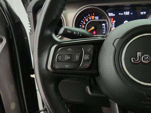 Used 2018 Jeep Wrangler Unlimited Sport S AWD/4WD image 17