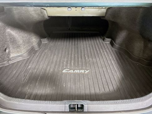 Used 2016 Toyota Camry SE image 34