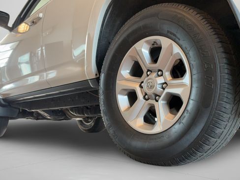 Used 2021 Toyota 4Runner SR5 Premium w/ Moonroof Package AWD/4WD image 42