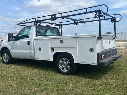 Used 2016 Ford F250 XL w/ XL Appearance Package RWD image 2