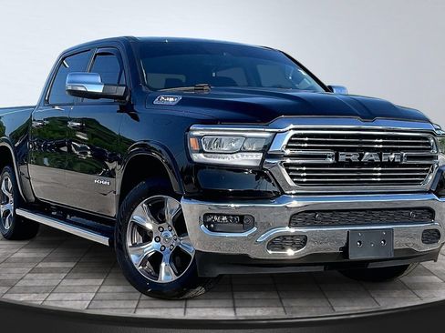Used 2022 RAM 1500 Laramie AWD/4WD image 11